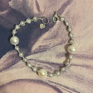IPS Pearl and Crystal 925 Silver Bracelet - Elegant White Pearl Bracelet
